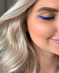 خط چشم رنگی گلدن رز Golden Rose رنگ آبی کاربنی Royal Blue شماره 104